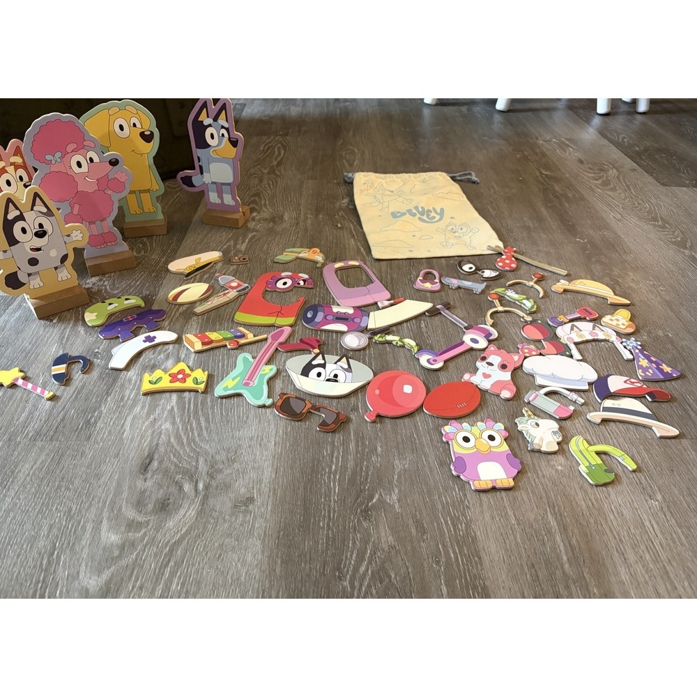Bluey Wooden Magnetic dress up Playset with storage bag